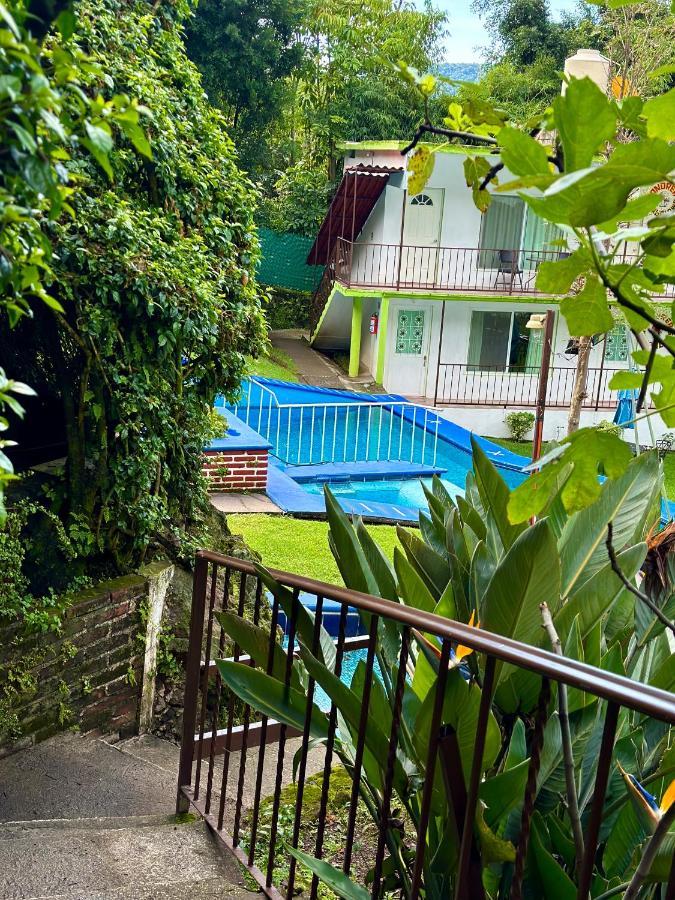 Bungalows Andrea เตโปซตลัน ภายนอก รูปภาพ