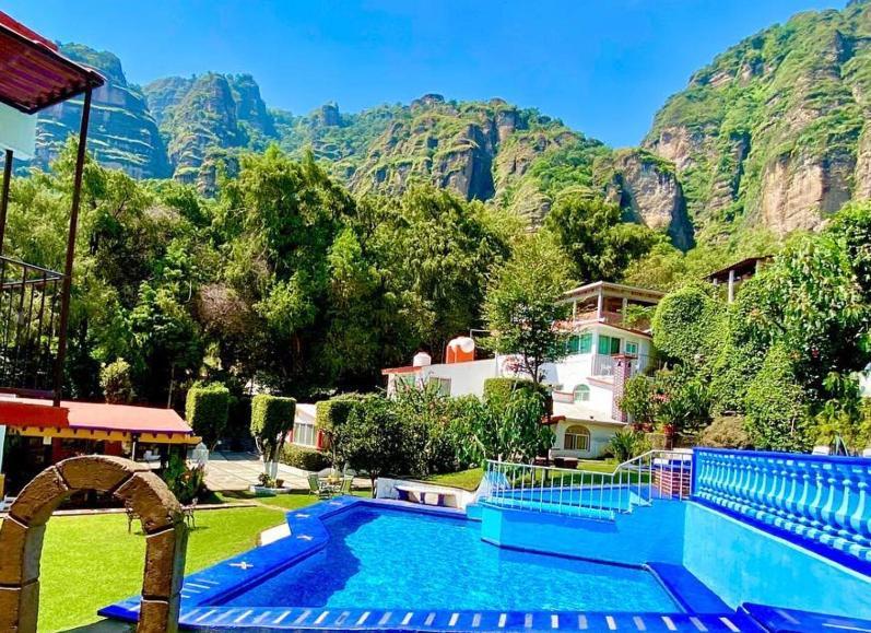 Bungalows Andrea เตโปซตลัน ภายนอก รูปภาพ